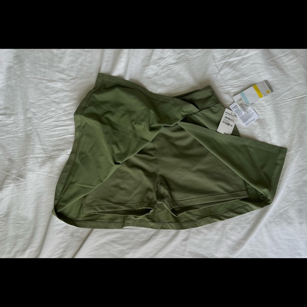 NWT Zella tennis/ golf skirt - Picture 3 of 3